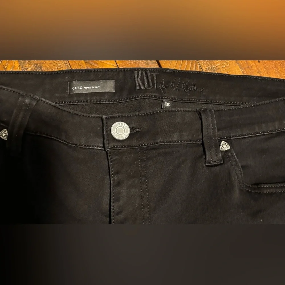 Kut from the Kloth Carlo Skinny Jeans - Picture 6 of 7
